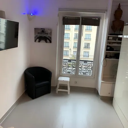 Flat Near Eiffel Tower Paris