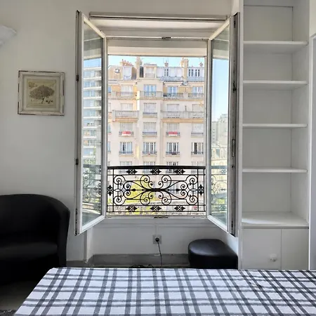 Apartment Flat Near Eiffel Tower