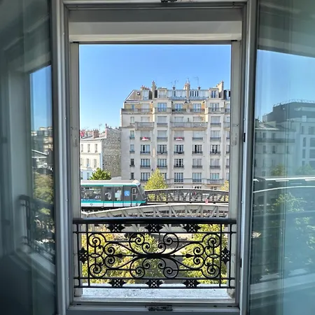 Flat Near Eiffel Tower * Paris